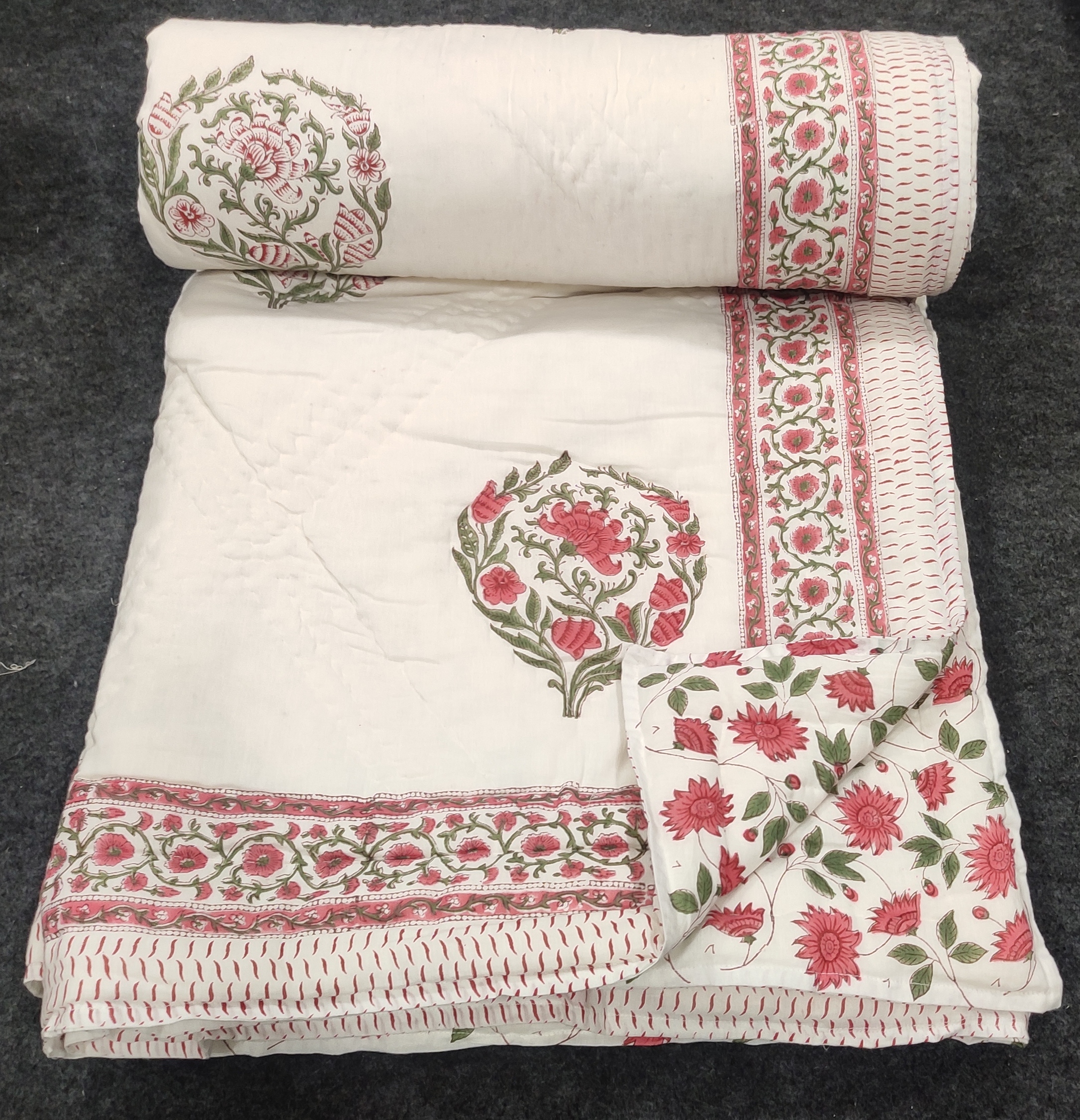 Circle of Flowers Reversible Jaipuri Block Print Razai
