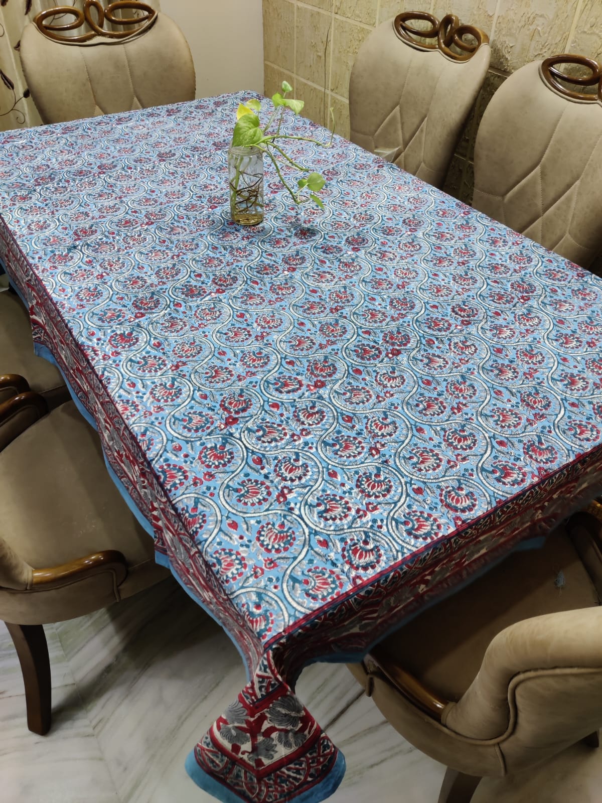 Arrow Floral Table Cloth(6 Seater Table) - Image 3