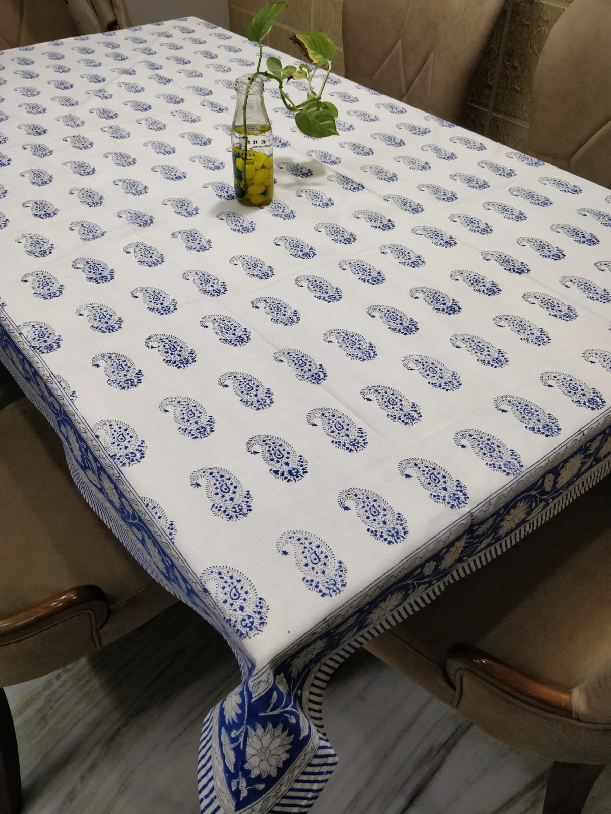 Paisley Design Table Cloth (6 Seater Table)
