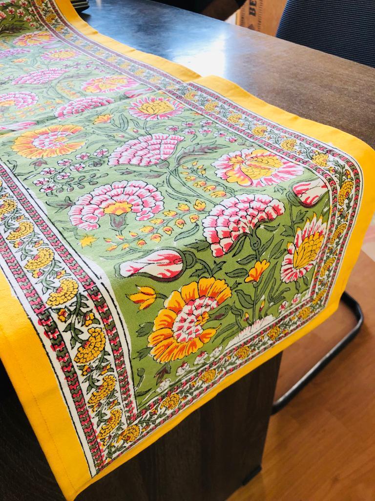 Primerose Flower Table Runner