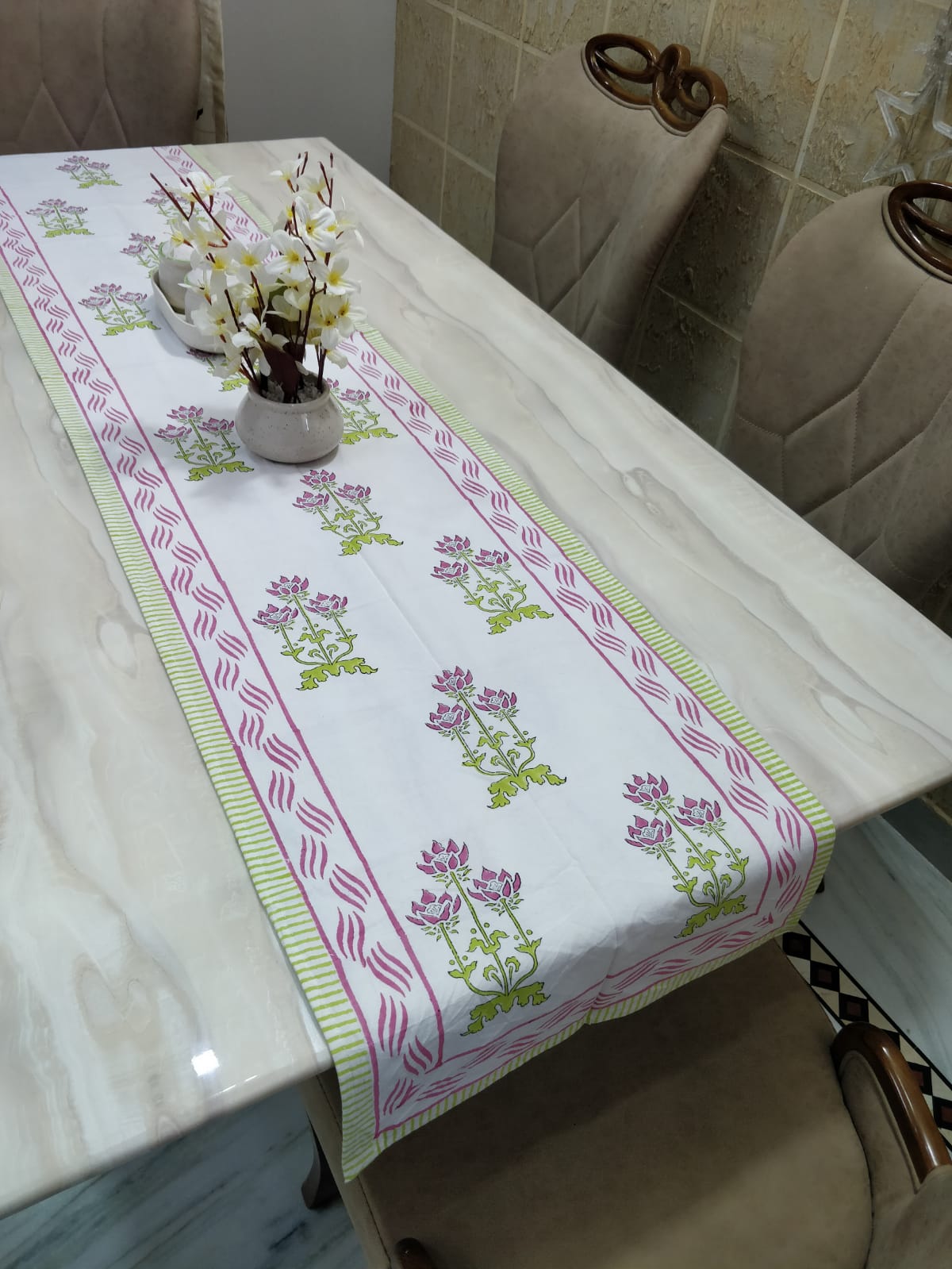 Flower Pot Design Table Runner - Image 3