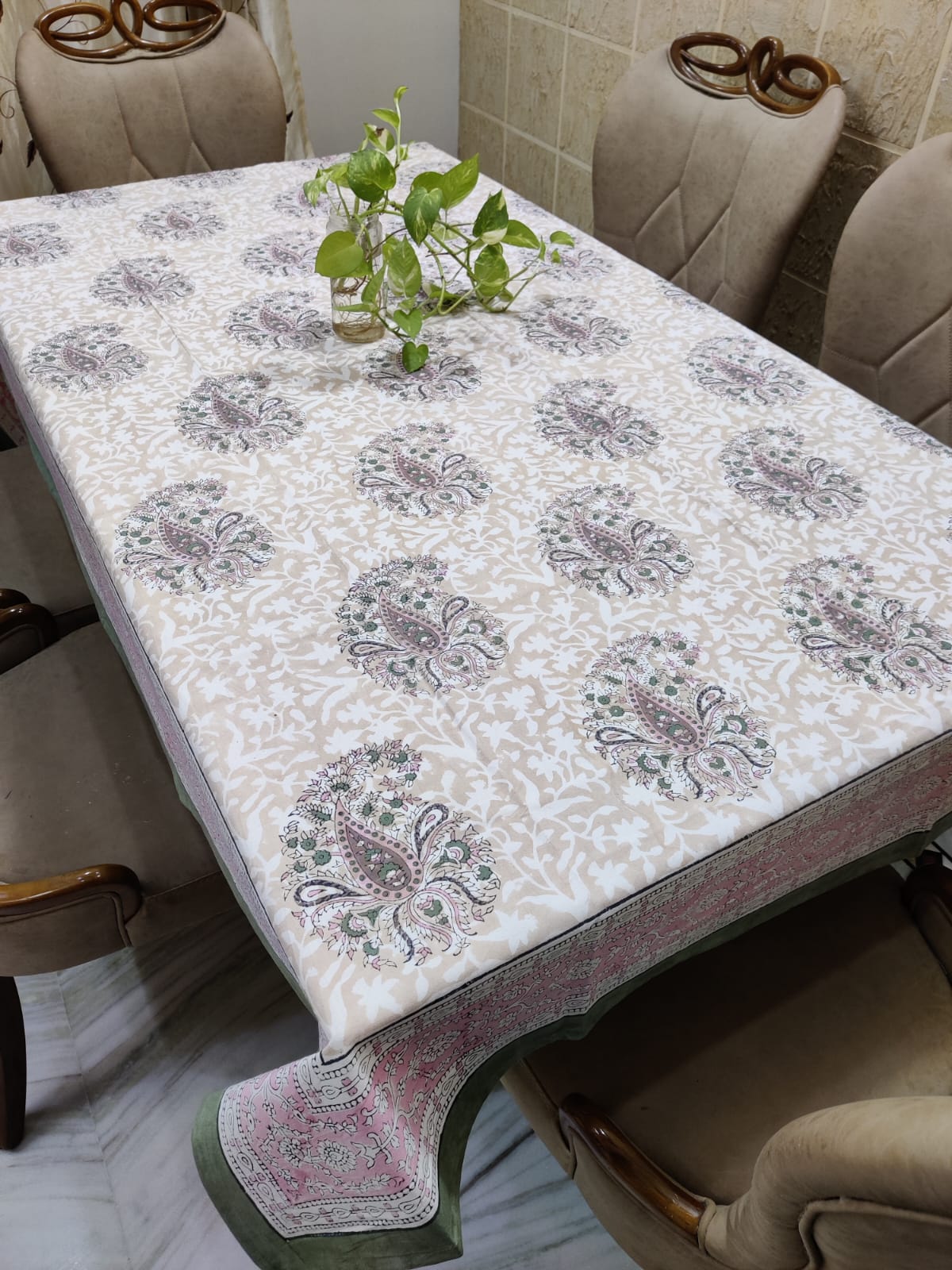 Mango Paisley Table Cloth(6 Seater Table) 3 Mango Paisley Table Cloth(6 Seater Table) - Image 2